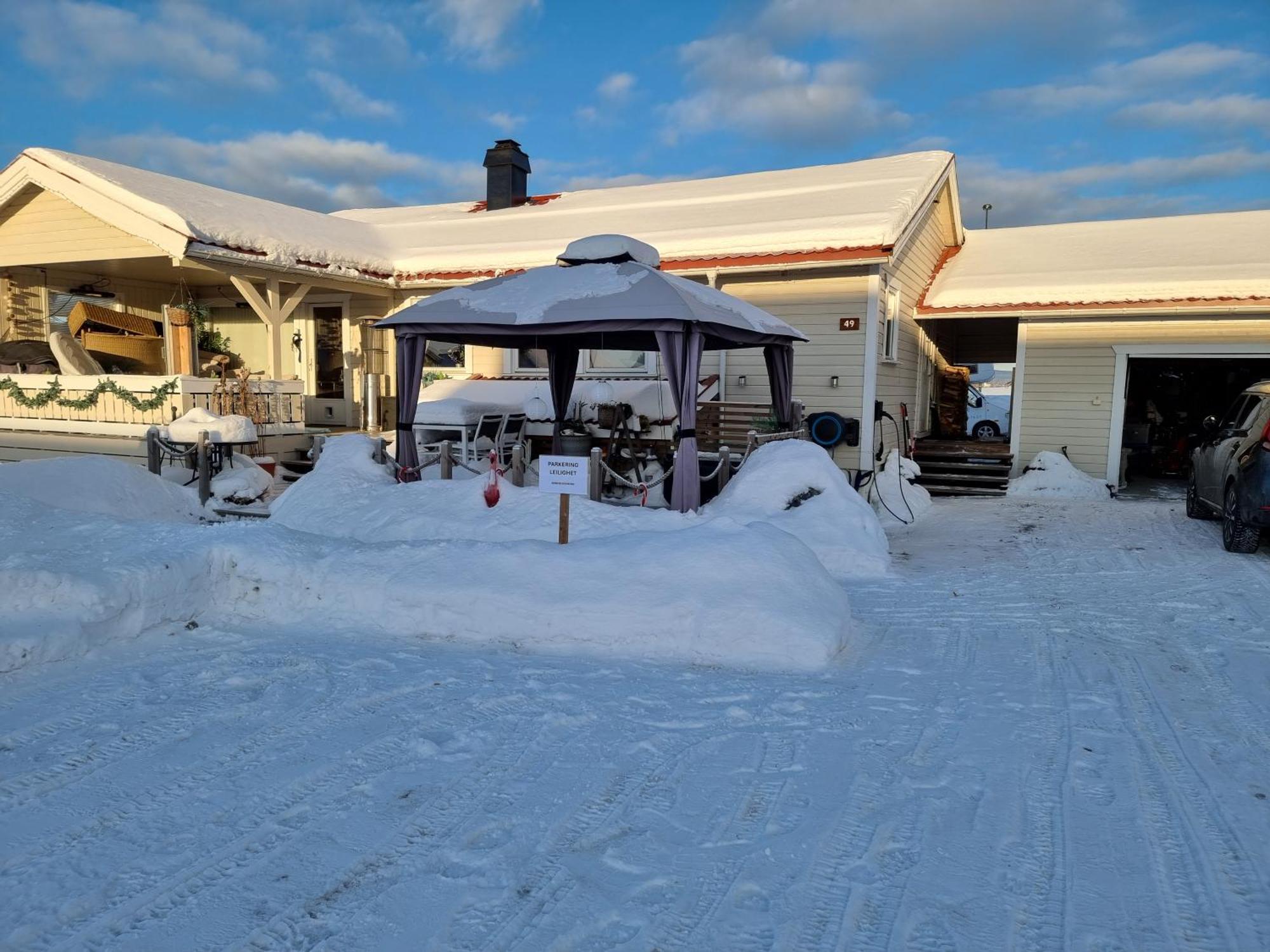 Kjellerleilighet Egen Inngang. Stange ภายนอก รูปภาพ
